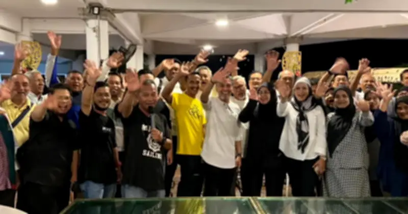 2 Bahagian Bersatu Bubar: Hilang Kepercayaan Terhadap Muhyiddin Yassin