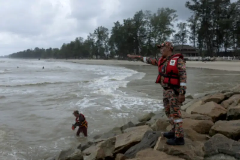 Adik Bapa Ditemui Mati 200 Meter Dari Jenazah Abang Bomba Di Pantai Kandis