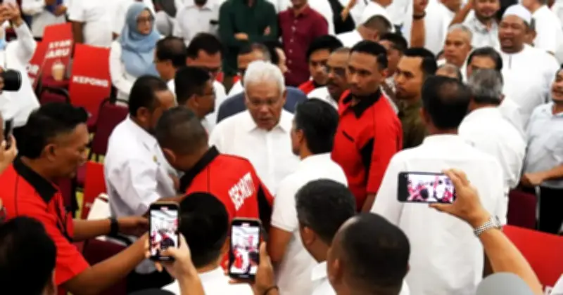 Ancaman Tindakan Disiplin Boleh Perburuk Krisis Bersatu, Kata Penganalisis