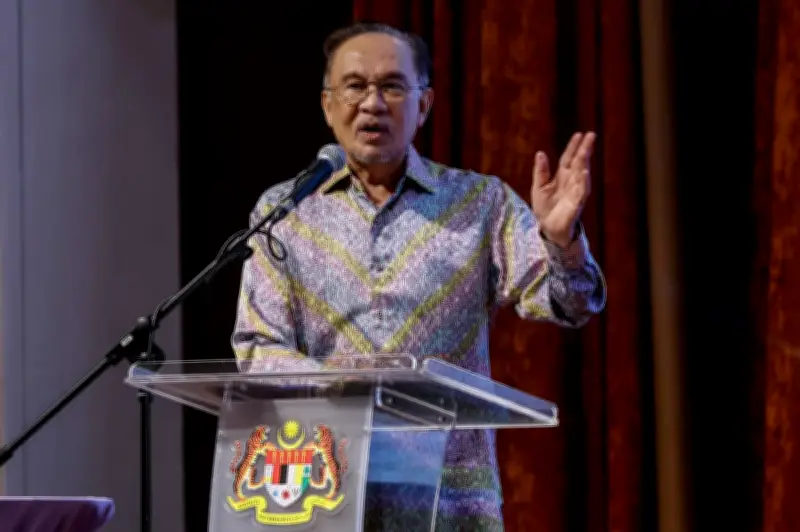 Anwar Tegaskan Kerajaan Negeri Patuhi Keputusan Persekutuan Binaan Ibadah Haram