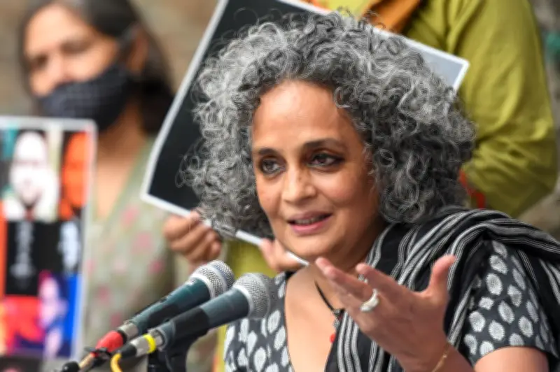 Arundhati Roy Tarik Diri dari Berlinale, Kutuk Pandangan Juri 'Seni Jauhi Politik' Semasa Perang Gaza