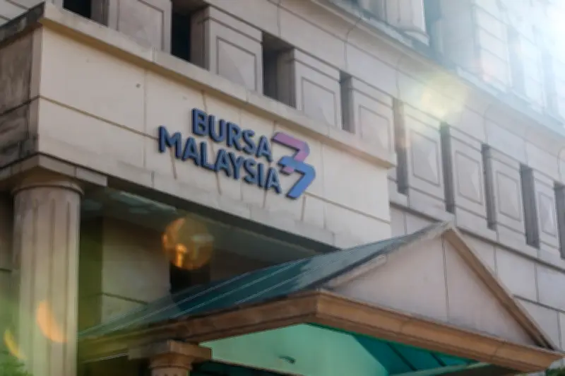 Bursa Malaysia Terus Naik, Sentimen Positif Pacu Kenaikan Saham Biru