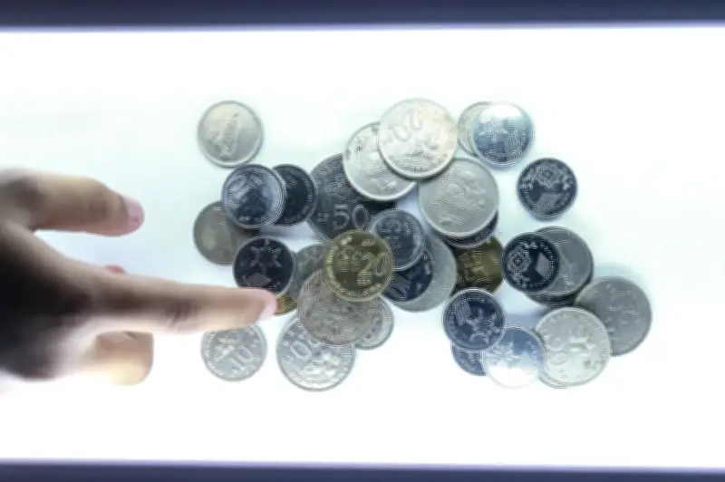 Dari Bekas Kuih Raya ke Mesin Syiling: Mengapa BNM Mahukan Syiling Anda Digunakan, Bukan Disimpan