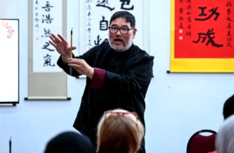 Disiplin di Sebalik Keindahan: Seni Kaligrafi Cina Malaysia yang Kian Berkembang