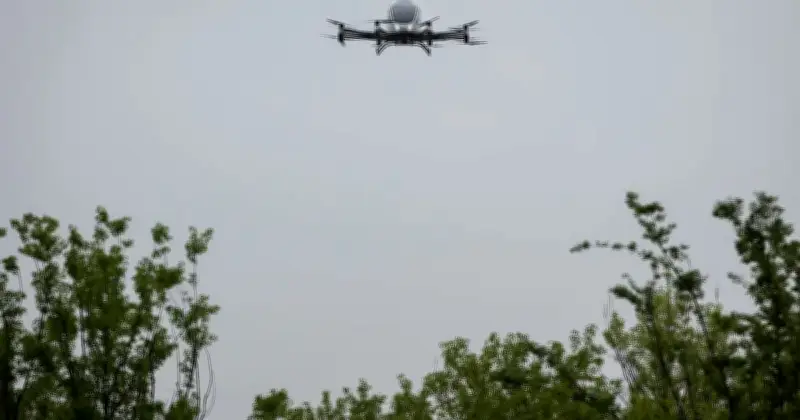 Dron Haram Ganggu 50 Penerbangan di Vietnam Semasa Tahun Baru Cina