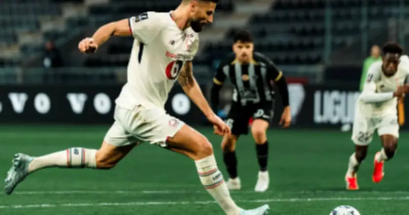 Giroud Akhiri Rentetan Tanpa Kemenangan Lille dengan Penalti di Ligue 1