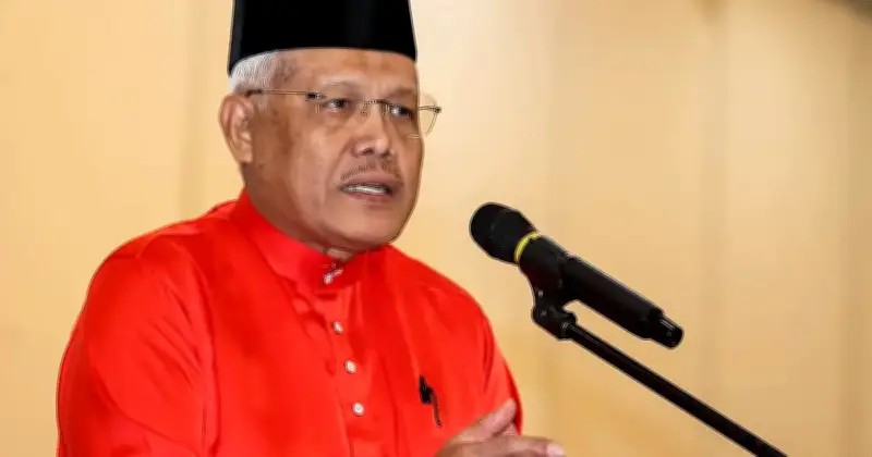 Hamzah Perlu Diketepikan Untuk Muhyiddin Kawal Bersatu, Kata Penganalisis