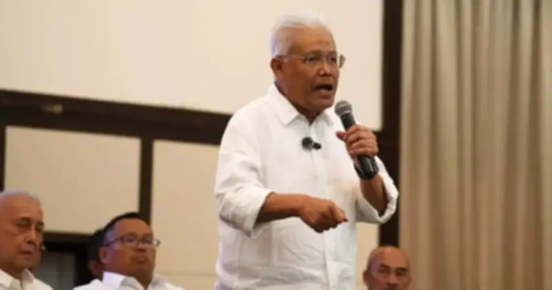 Hamzah Zainudin Isytihar Diri Sebagai 'Musuh Nombor Satu' Muhyiddin Yassin