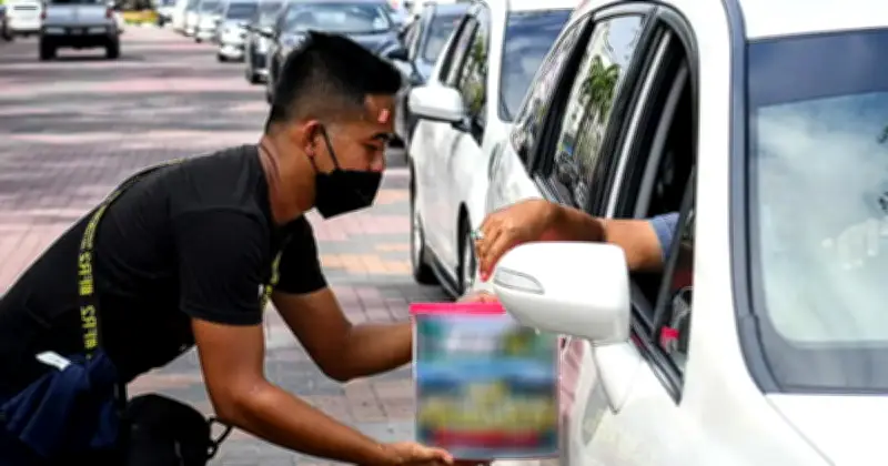 Harga Sebuah Amanah: Kepercayaan Rakyat Biasa dalam Zaman Ramadan