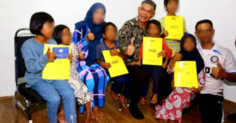 Ibu Lega Lima Anak Akhirnya Miliki Sijil Kelahiran Selepas Bertahun Tanpa Dokumen