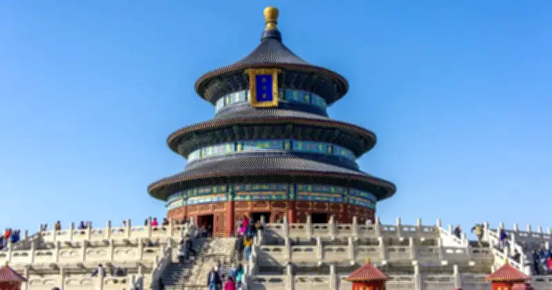 Iman, Peraturan dan Realiti Asia: Pengajaran dari India dan China untuk Malaysia