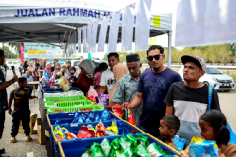 KPDN Lancar 1,898 Sesi Jualan Madani Rahmah Sepanjang Ramadan Bantu Rakyat