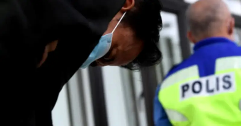 Lelaki Dihukum 34 Tahun Penjara, 12 Sebat Kerana Bunuh Isteri Pensyarah