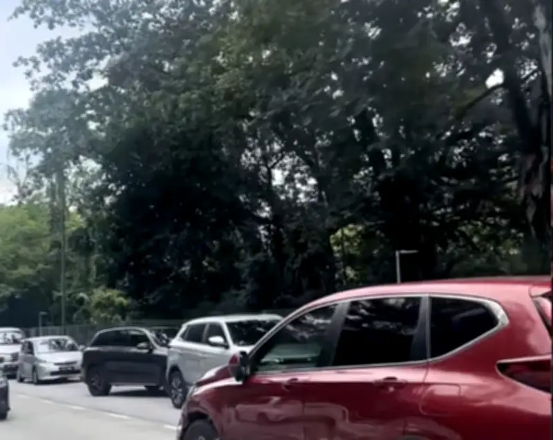 Lelaki Malaysia Ditahan Kerana Memandu Laju Songsang, Punca Kemalangan di Petaling Jaya