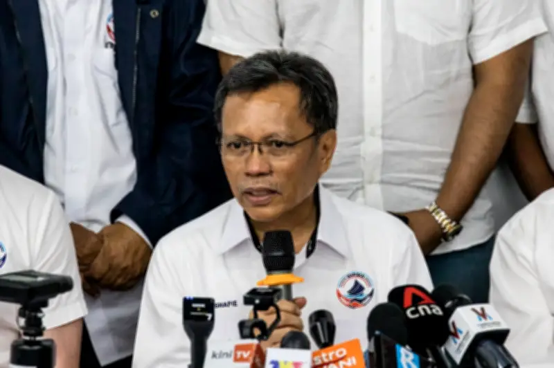 Mahkamah Sesi KK Tangguh Prosiding Ejekan Mahkamah Terhadap Shafie Apdal