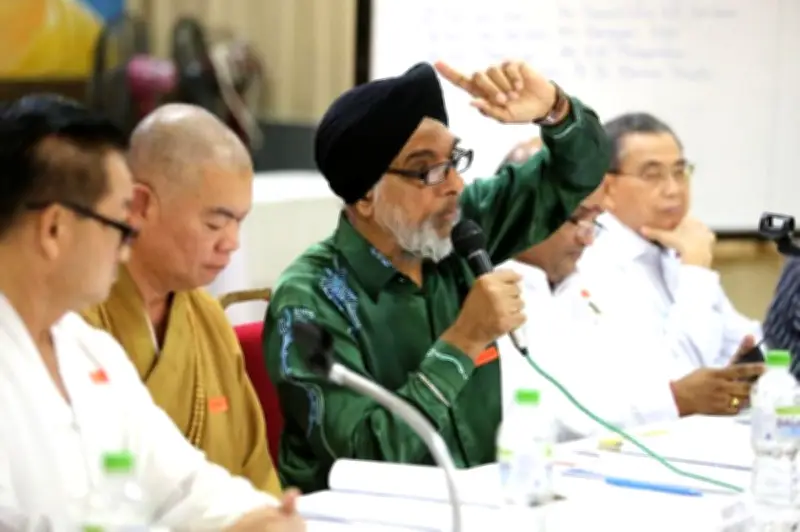 Majlis Antara Agama Desak PM Jelaskan Arahan 'Bersihkan' Rumah Ibadah Tak Sah