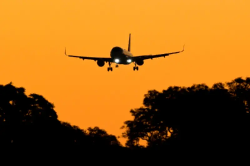 Malaysia Sambut Penerbangan Musiman Hong Kong-KL Baharu untuk Sambut Tahun Baru Cina