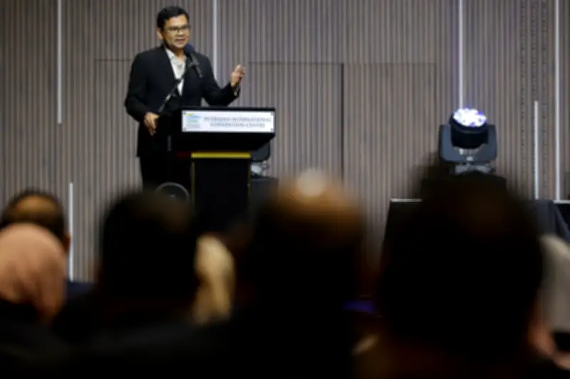 Malaysia Teruskan Perjanjian Arm Holdings Meskipun Siasatan SPRM, Kata Menteri Ekonomi