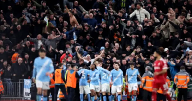 Manchester City Sasar Kejutan Liga Perdana, Tekanan Meningkat Pada Frank dan Howe