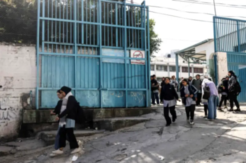 Masa Depan Suram Pelajar Tebing Barat Akibat Potongan Bajet Pendidikan