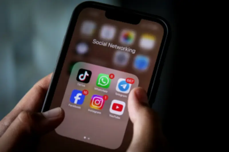 MCMC Perkenal Peraturan Baharu: 20 Hari Kerja Untuk Betulkan Maklumat Kad SIM Prabayar