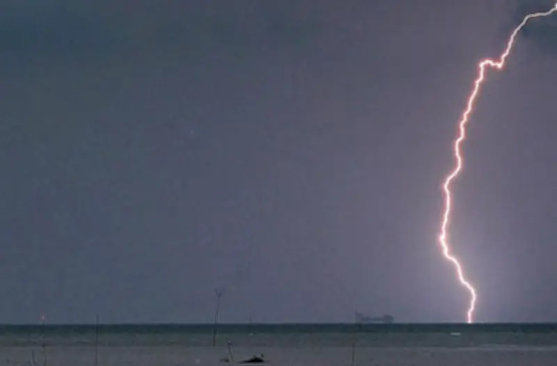 MetMalaysia Keluarkan Amaran Ribut Petir di Sabah dan Sarawak Hingga 6 Petang