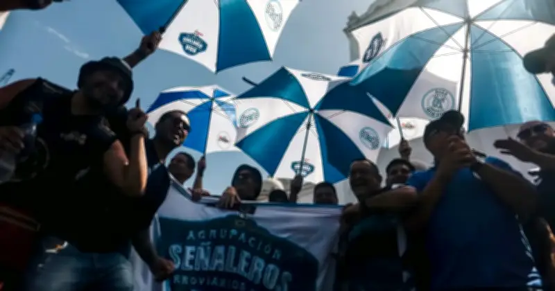 Mogok Umum Argentina Bantah Reformasi Buruh Milei, 24 Jam Berlangsung