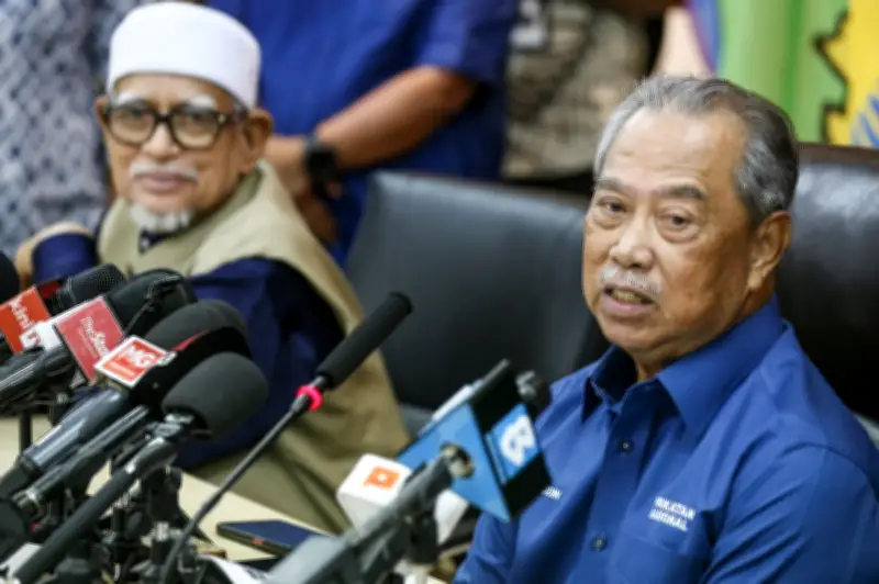 Muhyiddin Dilantik Timbalan Pengerusi PN, Hadi Undur Diri Daripada Majlis Tertinggi