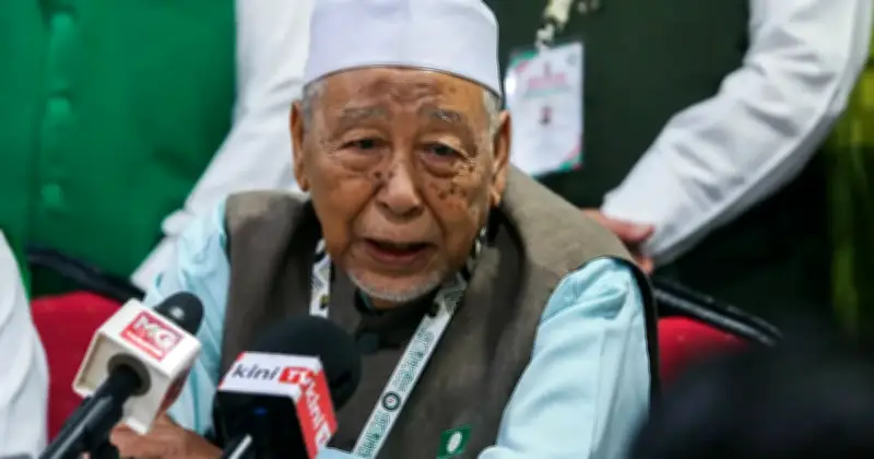 Mursyidul Am PAS Hashim Jasin Jalani Prosedur Stent Jantung di Hospital Pulau Pinang