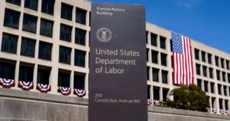 Pekerjaan AS Melonjak Melebihi Jangkaan, Kadar Pengangguran Menurun