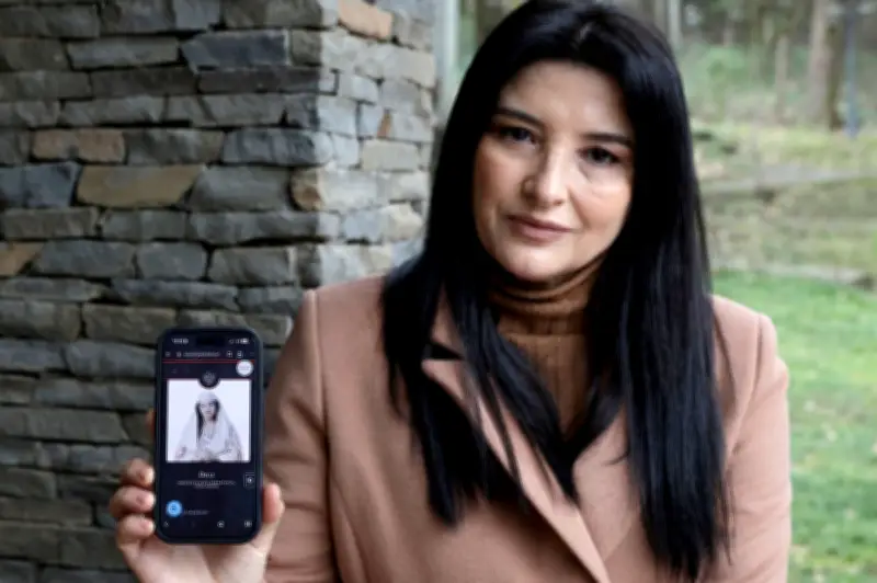 Pelakon Albania Anila Bisha Lawan Kerajaan untuk Dapatkan Semula Wajah dan Suara Daripada Klon AI