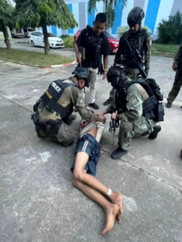 Pengarah Sekolah Thailand Meninggal Dunia Selepas Tembakan Di Kampus; Suspek 18 Tahun Ditahan