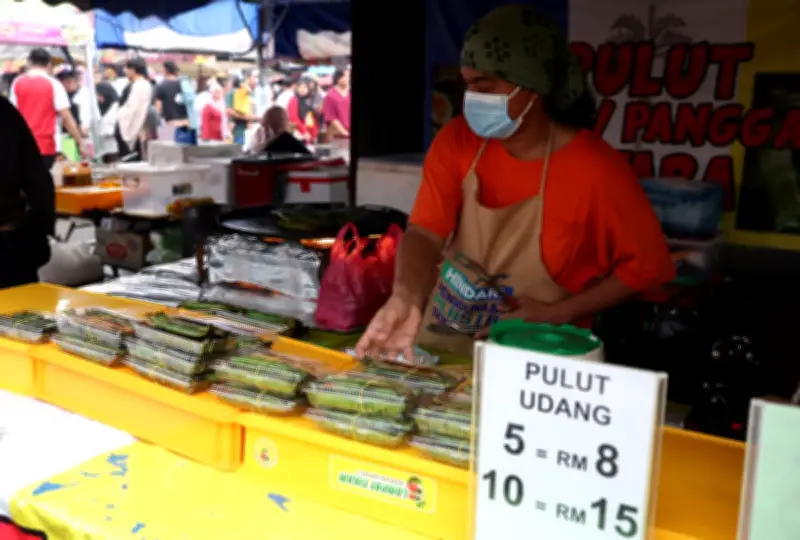 Pengguna Johor Sokong Pelabelan Makanan Bazar Ramadan untuk Keselamatan