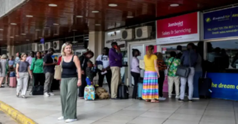 Penumpang Terperangkap di Lapangan Terbang Utama Kenya Ketika Mogok Masuk Hari Kedua