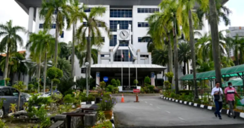 Pesara Bebas Daripada Tuduhan Bunuh Penyewa Selepas Lima Tahun