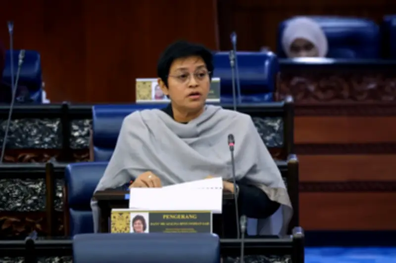 Pindaan Perlembagaan Hadkan Tempoh Perdana Menteri Kepada 10 Tahun Dibentang