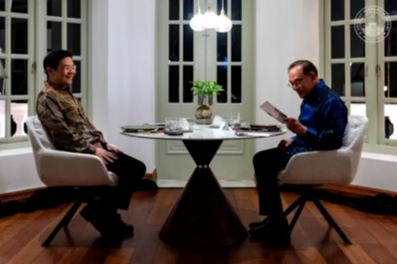 PM Anwar dan Lawrence Wong Perkukuh Hubungan Dua Hala Melalui Buka Puasa di Seri Negara