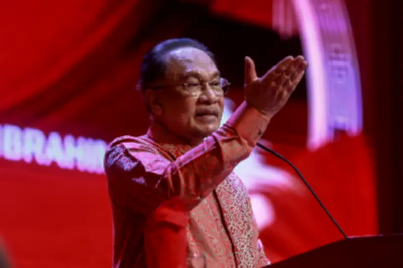 PM Anwar Janji Kerja Lebih Keras, Bentuk Dasar Lebih Baik untuk Semua Rakyat