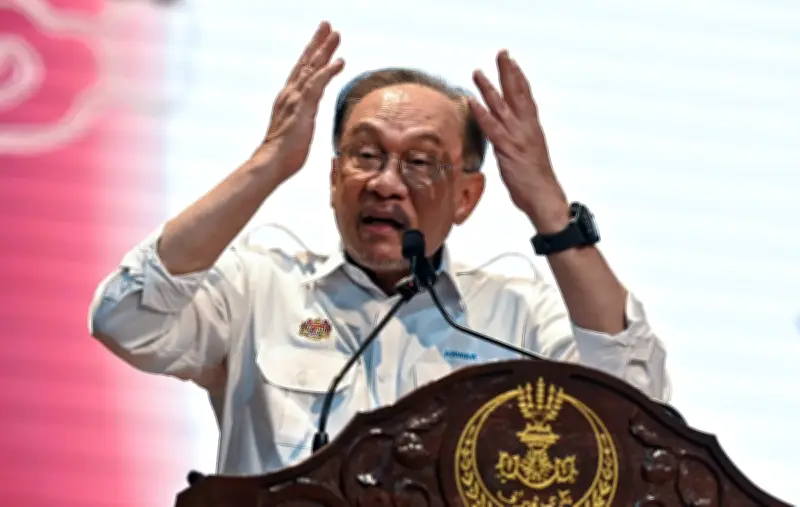 PM Anwar Umum RM20 Juta Untuk Sekolah SJKC Sambut Tahun Baru Cina, Tekankan Nilai Hormat