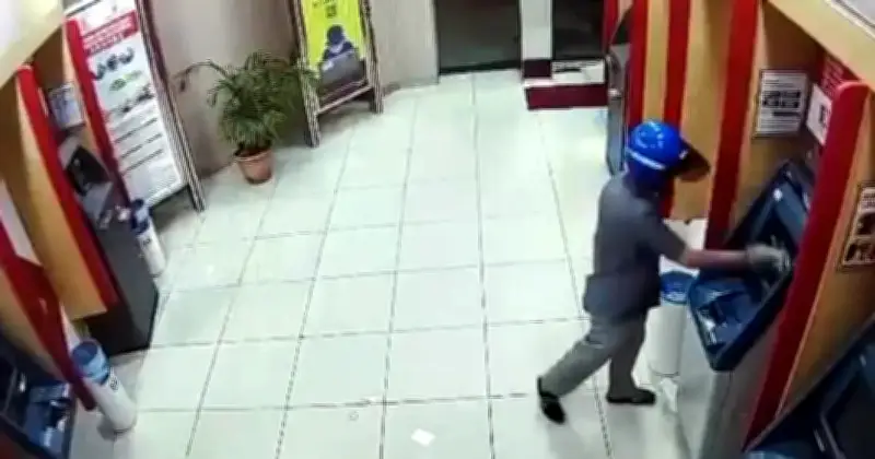 Polis Tangkap Lelaki 67 Tahun Disyaki Vandalisme 12 Mesin ATM di Jinjang