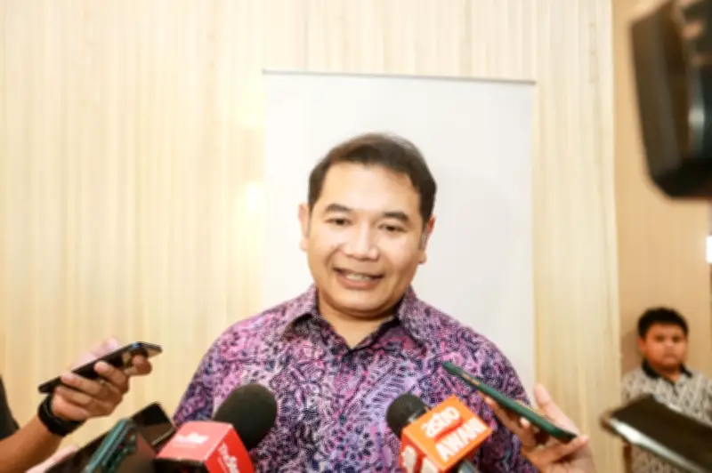 Rafizi Dakwa Surat Tunjuk Sebab PKR Sebahagian Usaha Paksa Beliau Letak Jawatan dan Keluar Parlimen