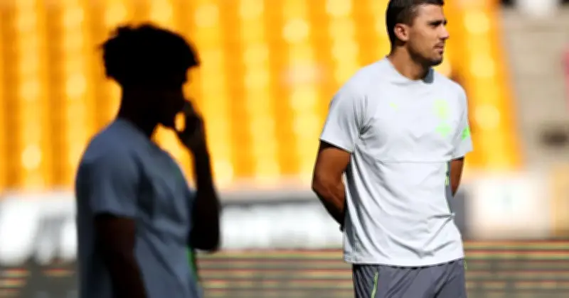 Rodri Manchester City Dikenakan Tindakan FA Atas Komen Terhadap Pengadil