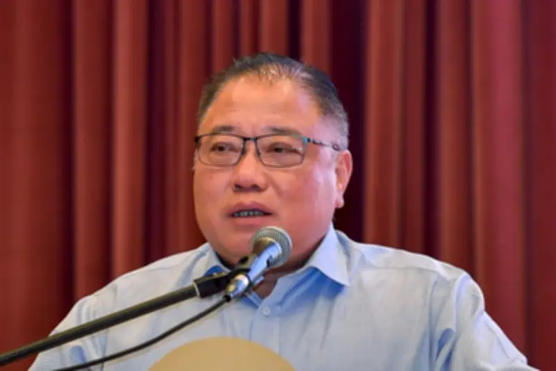 Tiong Amaran Risiko Runtuhan Bangunan di Sibu Jika Tiada Tindakan Segera