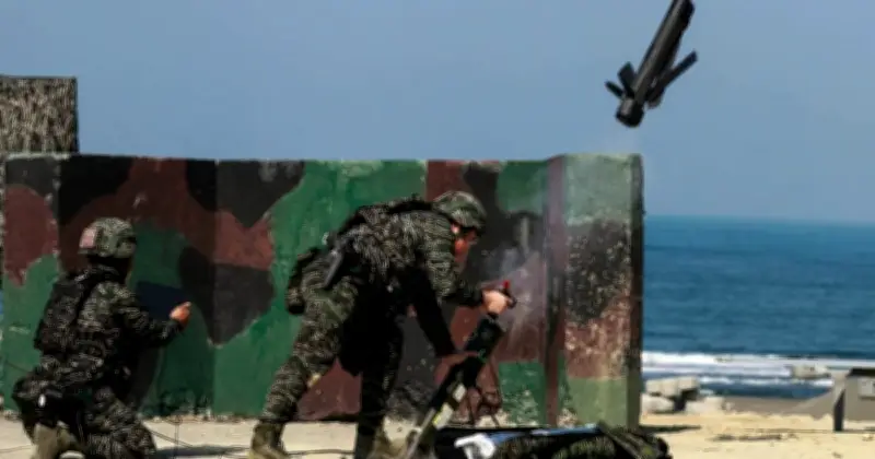 Trump Akan Buat Keputusan 'Tidak Lama Lagi' Berkenaan Penghantaran Senjata ke Taiwan