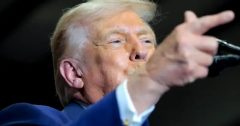 Trump Arahkan Pelepasan Fail Kerajaan Berkaitan UFO dan Makhluk Asing