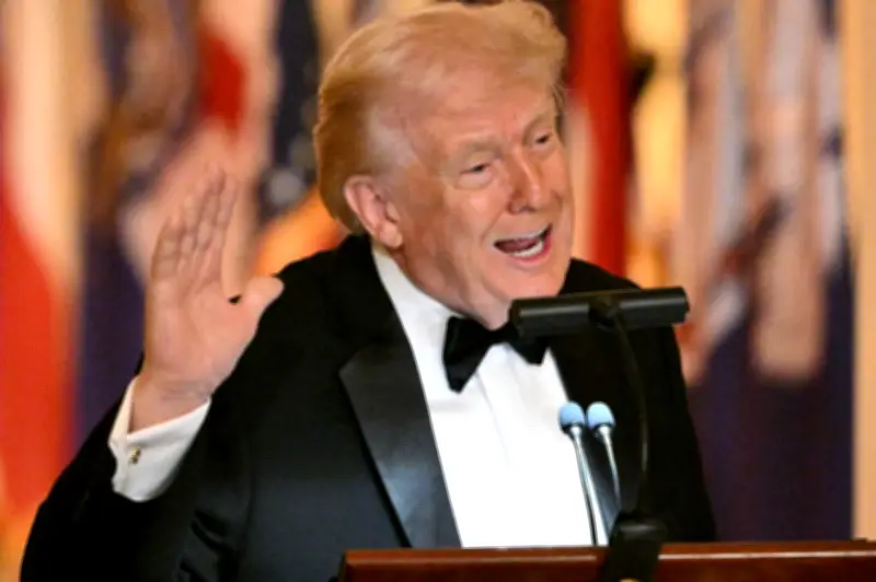 Trump Hantar 'Bot Hospital Hebat' ke Greenland untuk Rawat Penduduk Sakit