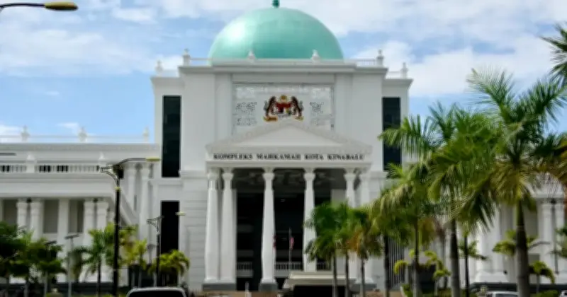 Warga Emas Didakwa Bunuh Bekas Tunang, Mayat Dikerat di Kota Kinabalu