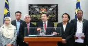 10 Ahli Parlimen PKR Gesa Rujuk Rang Undang-Undang Pisah AG-PP Kepada Jawatankuasa Pilihan