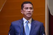 Azmin: Kepimpinan Perikatan Kecewa Muhyiddin Umum Letak Jawatan di London Tanpa Rundingan