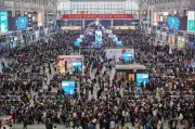 China Catat 258 Juta Perjalanan Kereta Api Separuh Musim Perayaan Musim Bunga